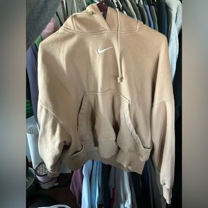 Cropped Nike Hoodie